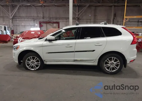 2016 Volvo Xc60 T5 Premier из США, поврежденный, VIN YV4612RK4G2786016